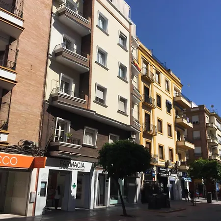Penthouse Asuncion Feria * סביליה